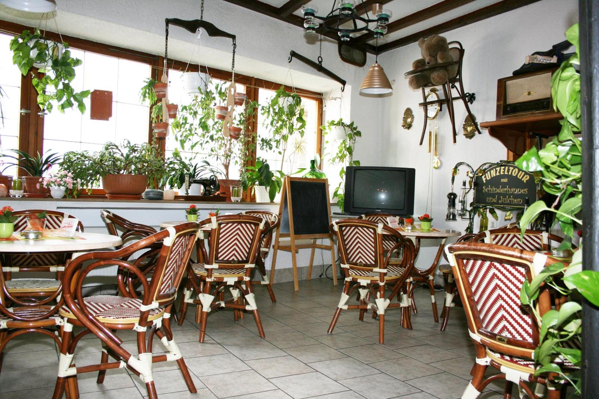 Pension Bei Schinderhannes Und Julchen Бопард Екстериор снимка